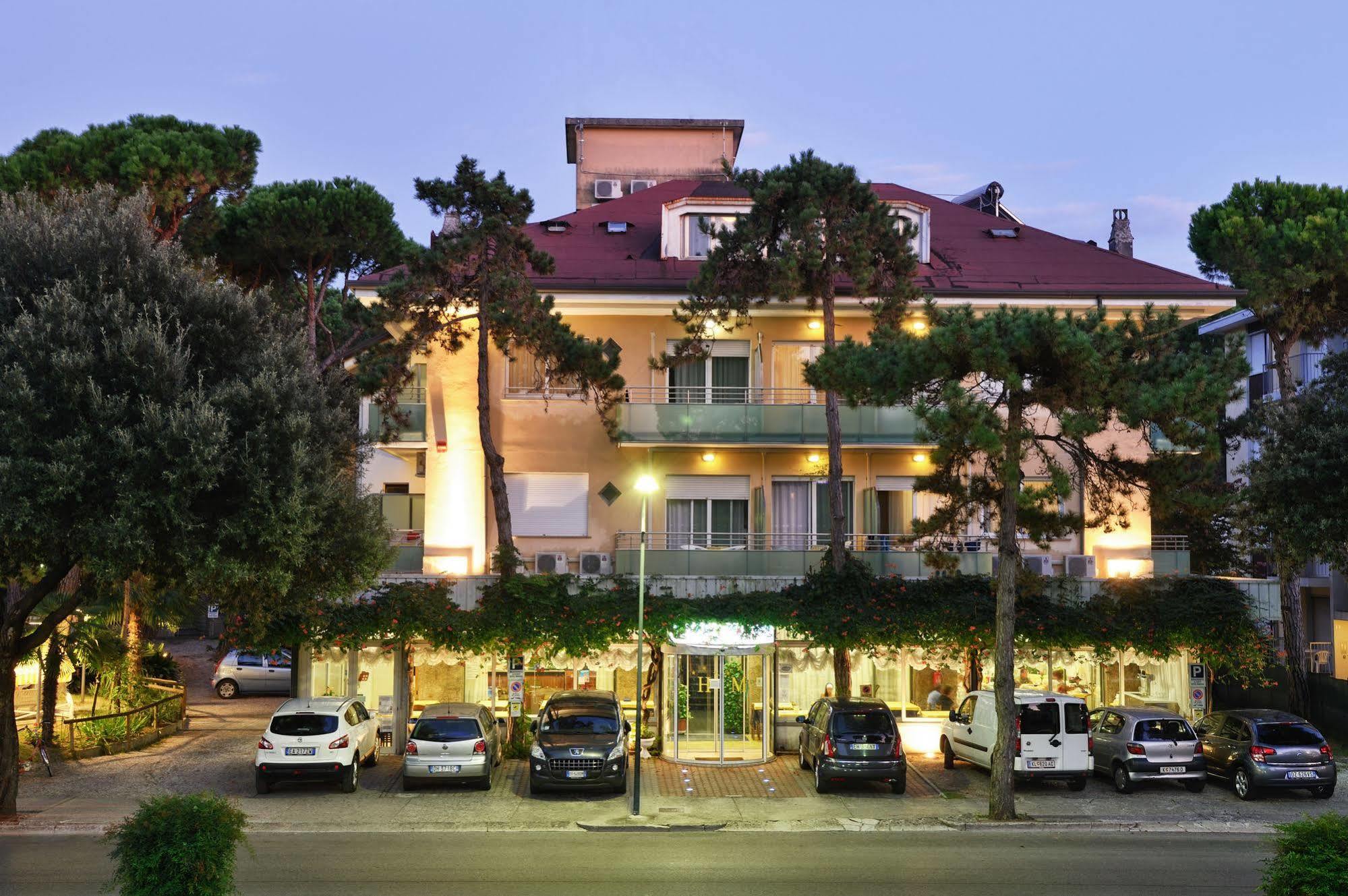 Hotel Mimosa Lignano Sabbiadoro Esterno foto