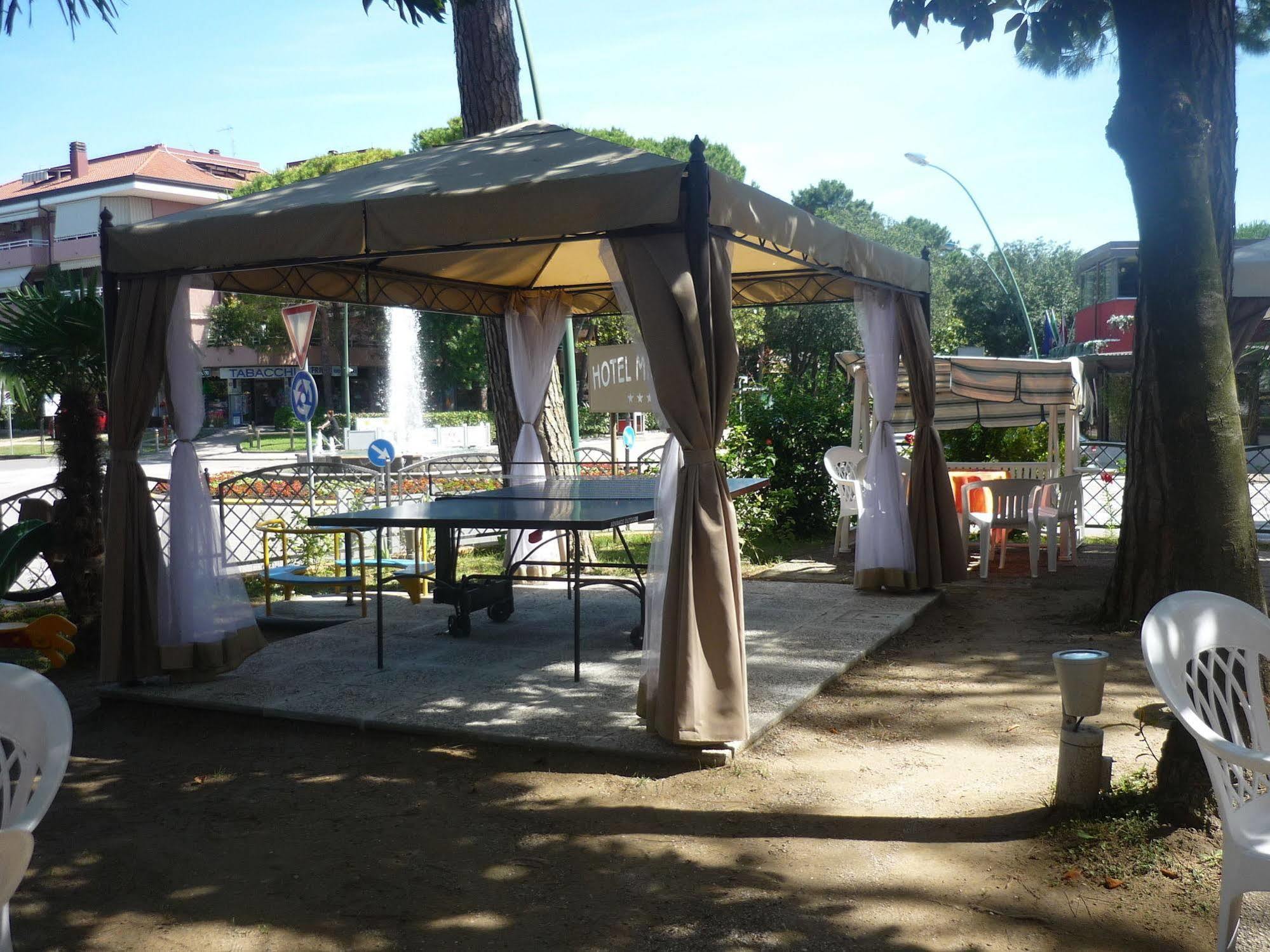 Hotel Mimosa Lignano Sabbiadoro Esterno foto